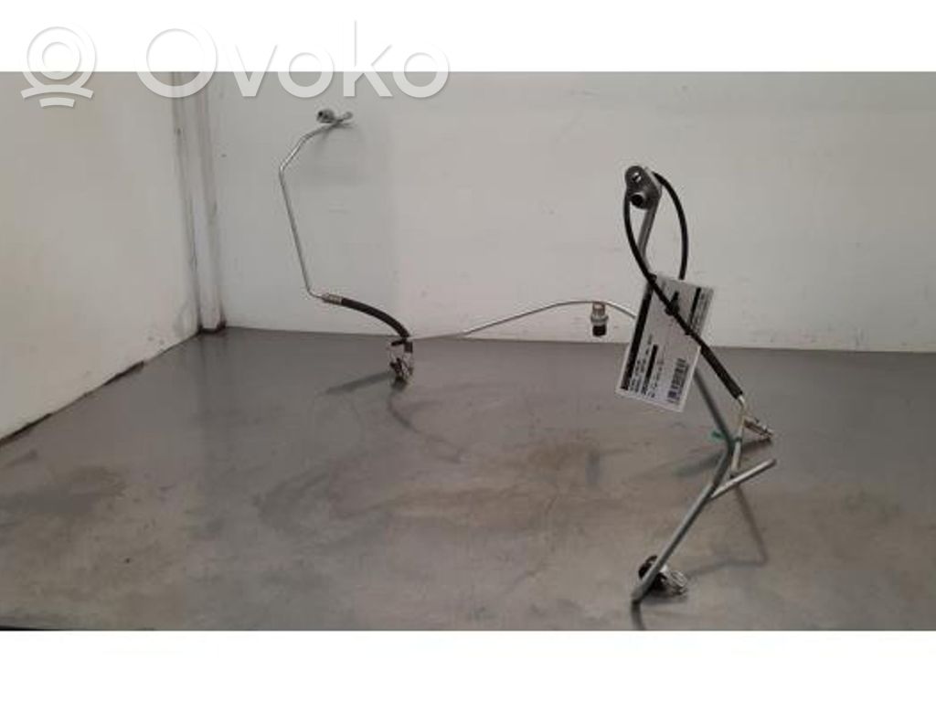 Ilmastointilaitteen putki (A/C)   924404971R,924404971R