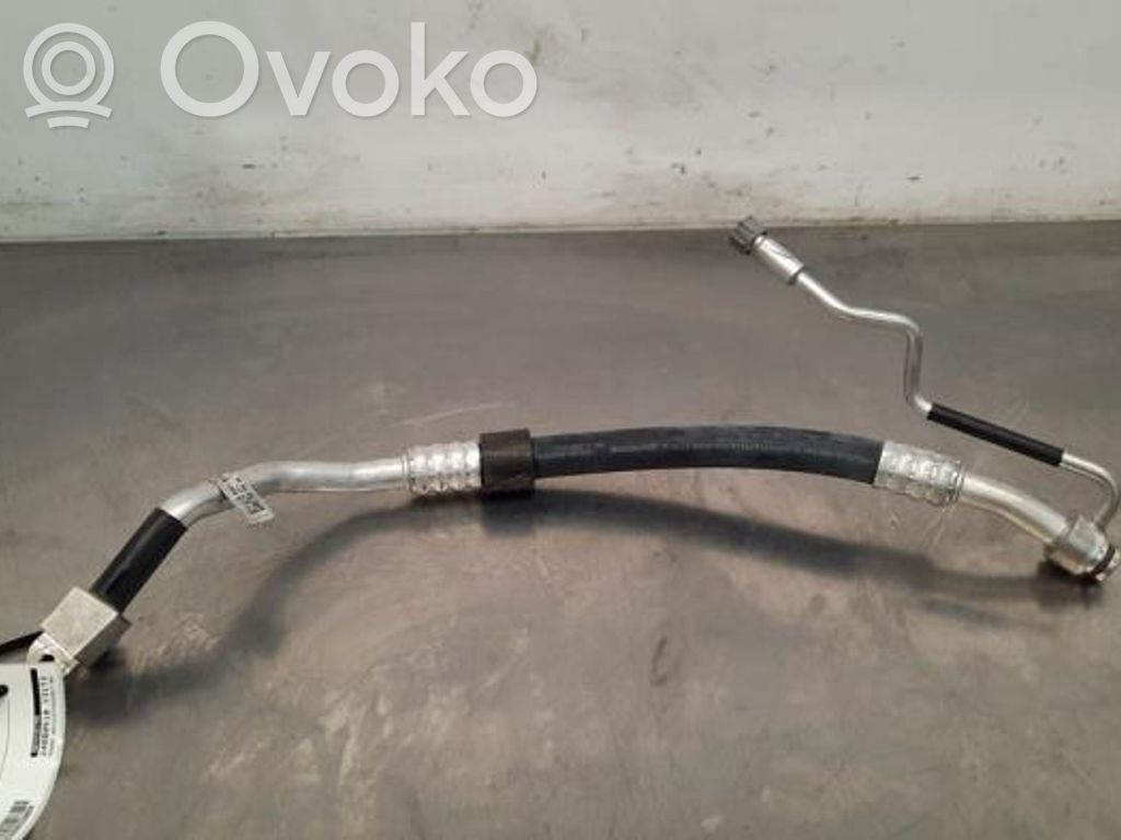 Ilmastointilaitteen putki (A/C)   8W1816740,8W1816740
