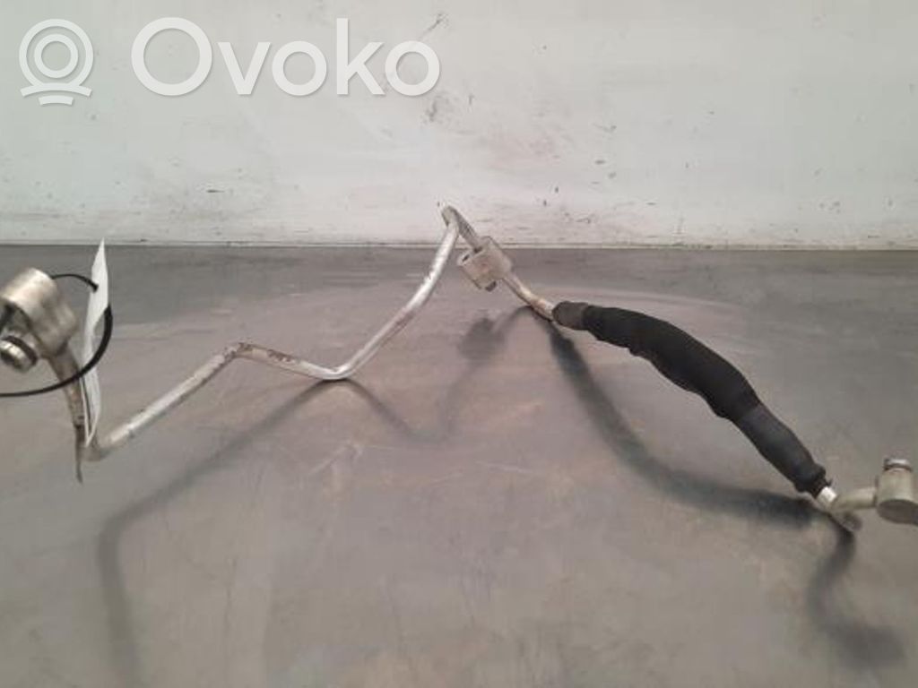 Porsche Macan (95B) Air conditioning (A/C) pipe/hose 