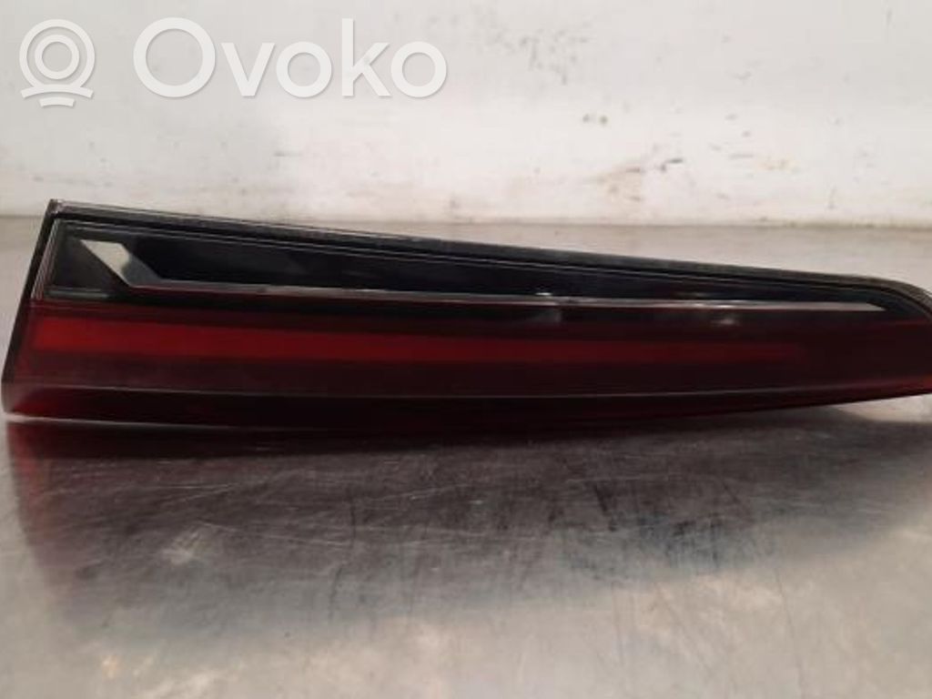 Renault Captur II Rear/tail lights 