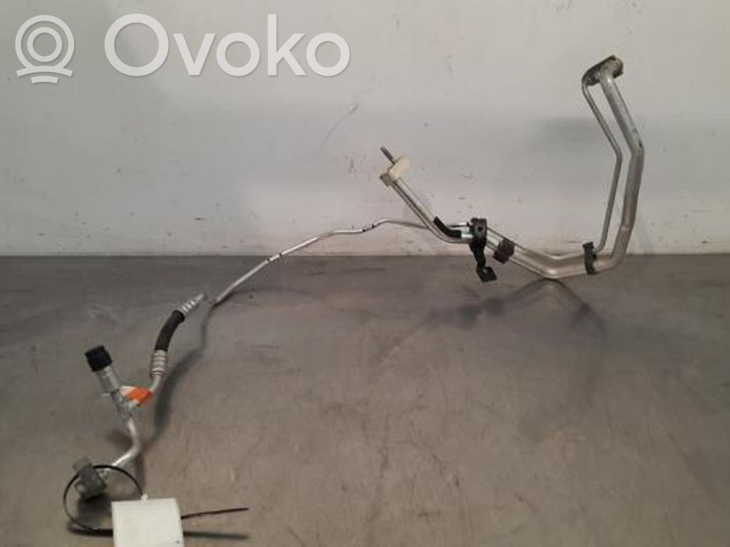 Ford Focus Conductă/furtun aer condiționat (A/C) 