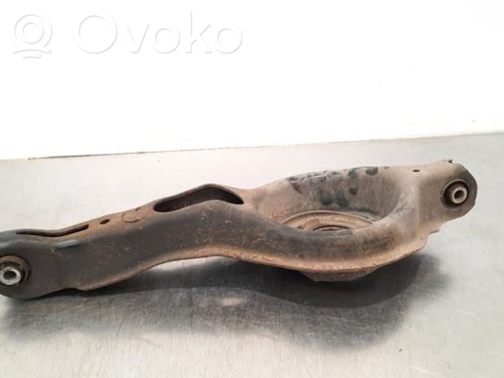 Rear control arm   1948762