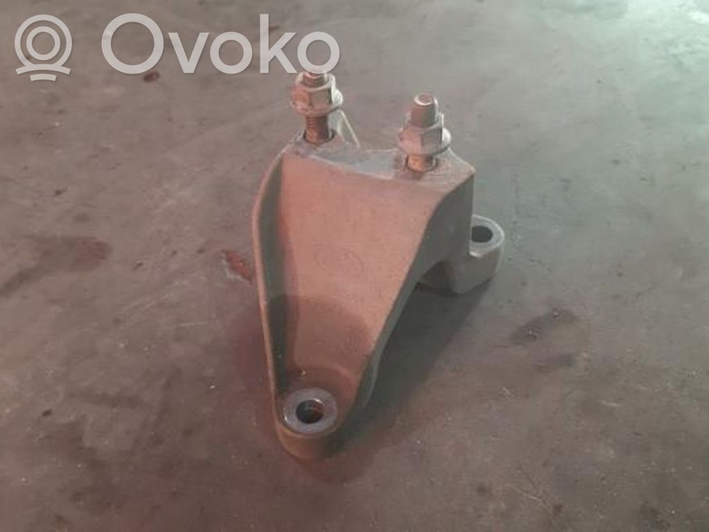 Ford Transit Courier Gearbox mounting bracket 