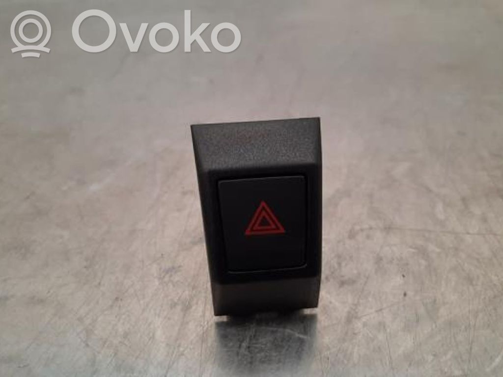 Cupra Formentor Botón interruptor de luz de peligro 
