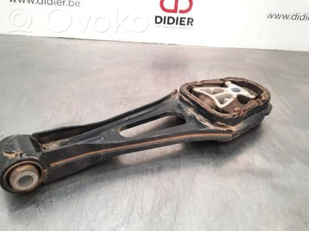 Moottorin kiinnikekorvake   DK216P082AE