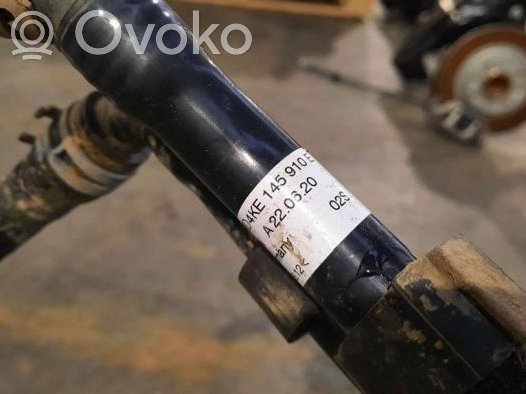 Audi e-tron Engine coolant pipe/hose 