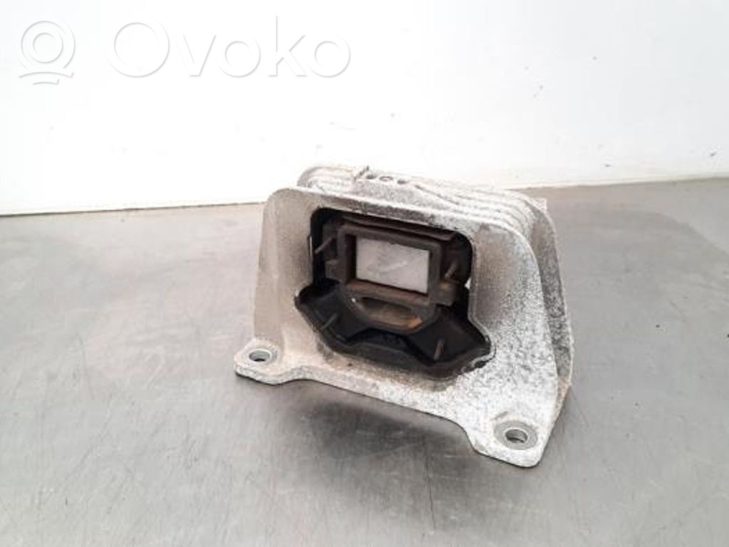 Engine mount bracket   112108180R