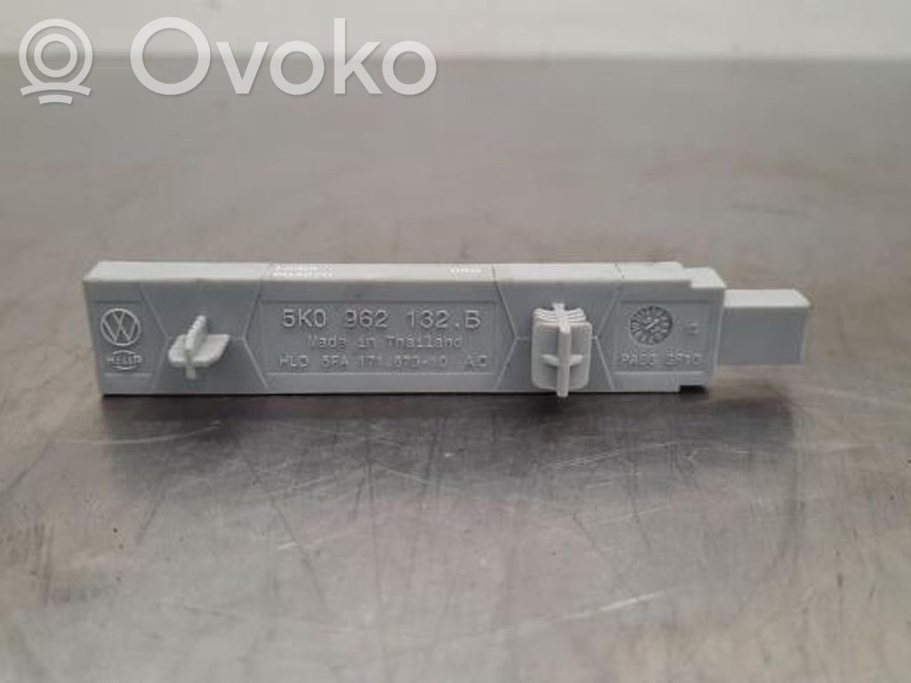 Antenne des Keyless-Systems   5K0962132B,5K0962132B