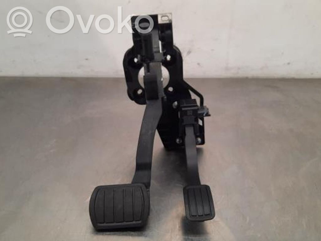 Conjunto de pedal   9832495680,9832495680,9829019980,98451165890