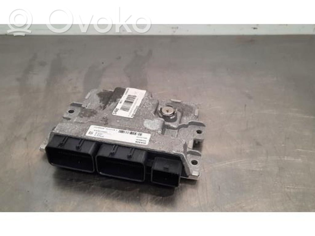 Renault Master III Engine control unit/module 