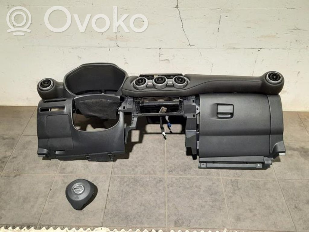 Nissan Juke II F16 Zestaw poduszek powietrznych z panelem 