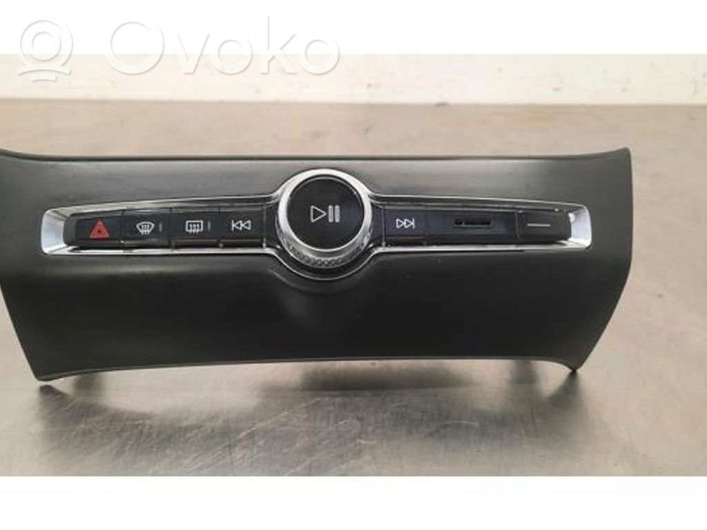 Console centrale, commande de multimédia l'unité principale   31398845,31398845
