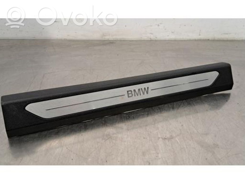 BMW X5 G05 Etuistuimen valo 