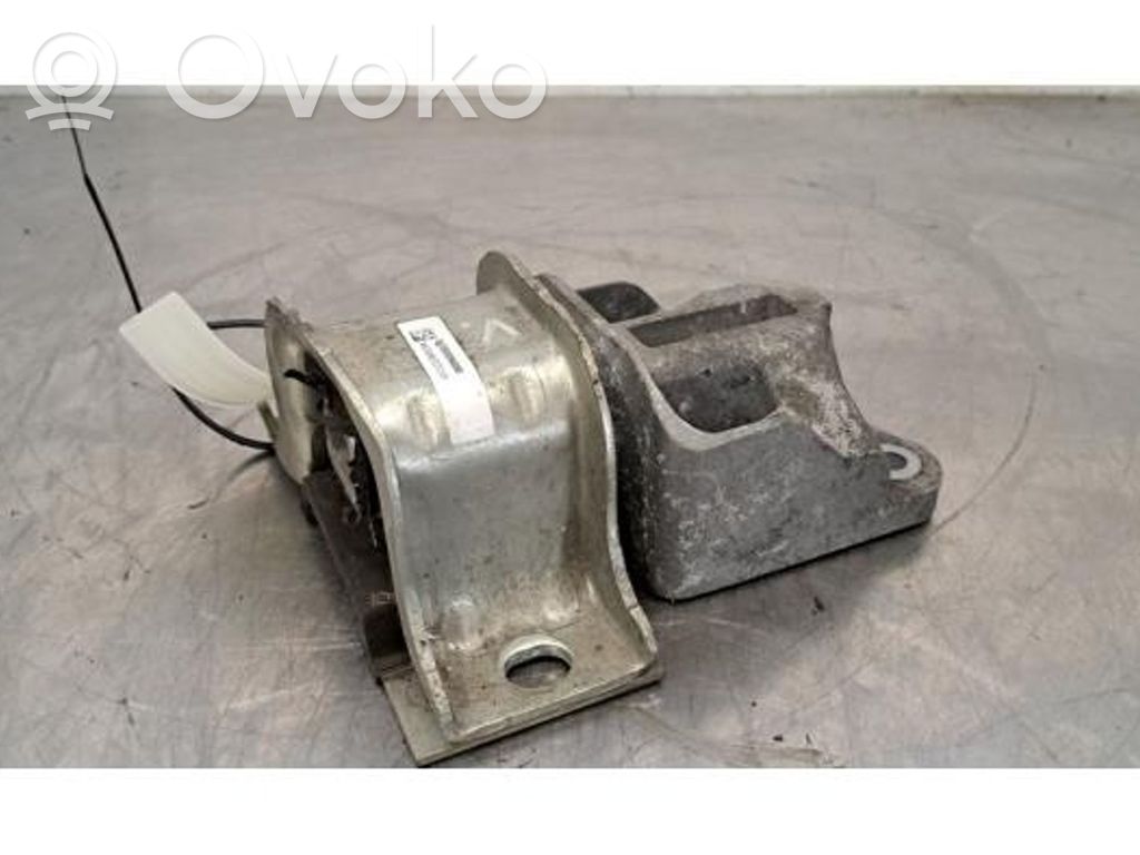 Peugeot Boxer Engine mount bracket 