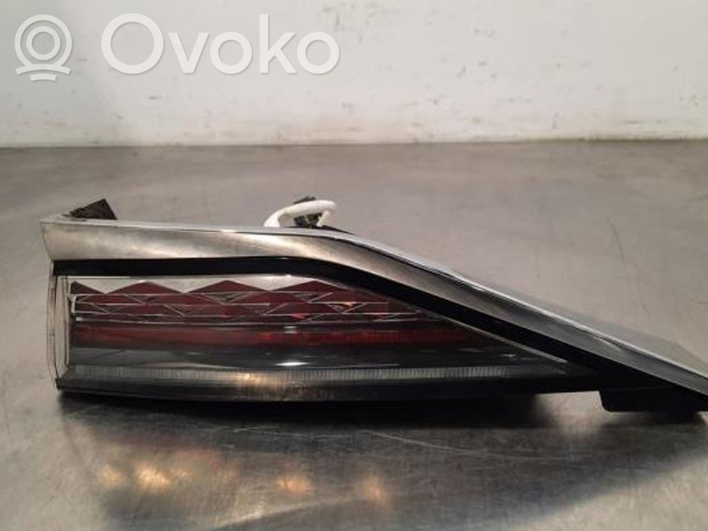 DS Automobiles 9 Lampa tylna 