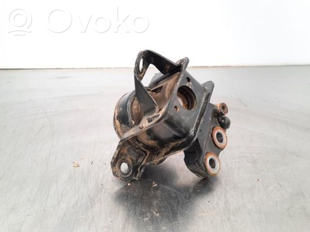 Peugeot 108 Engine mount bracket 
