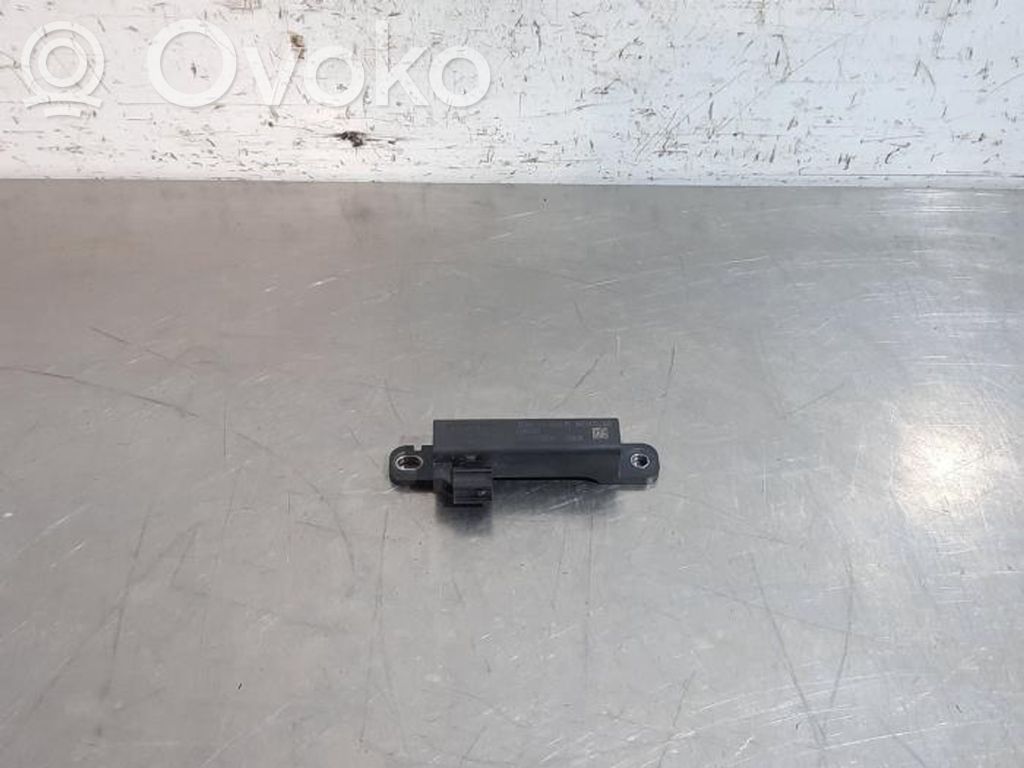 Honda Civic XI Pystyantennivahvistin 