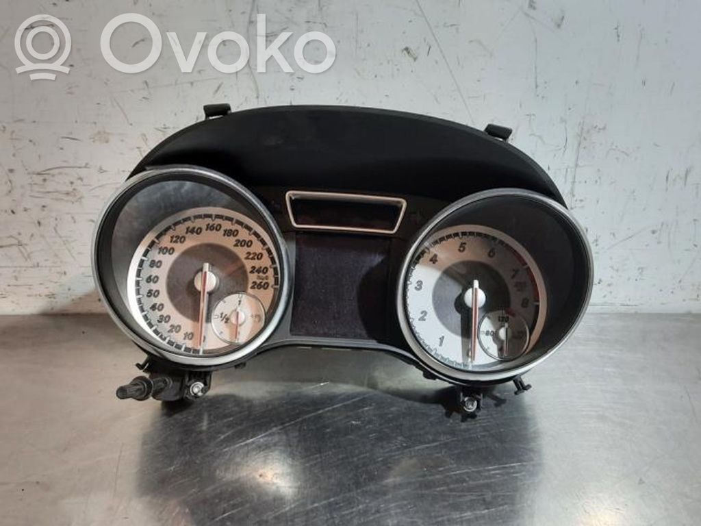 Mercedes-Benz CLA C117 X117 W117 Tachimetro (quadro strumenti)