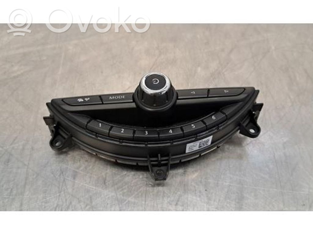 Mini Clubman F54 Panel radia 