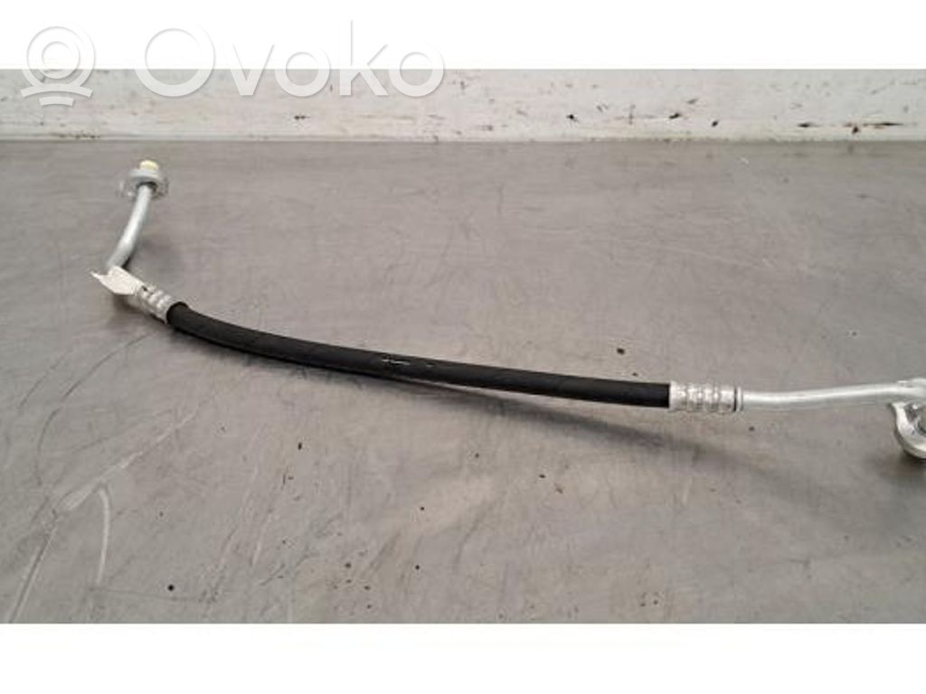 Volvo XC40 Tubo flessibile aria condizionata (A/C)