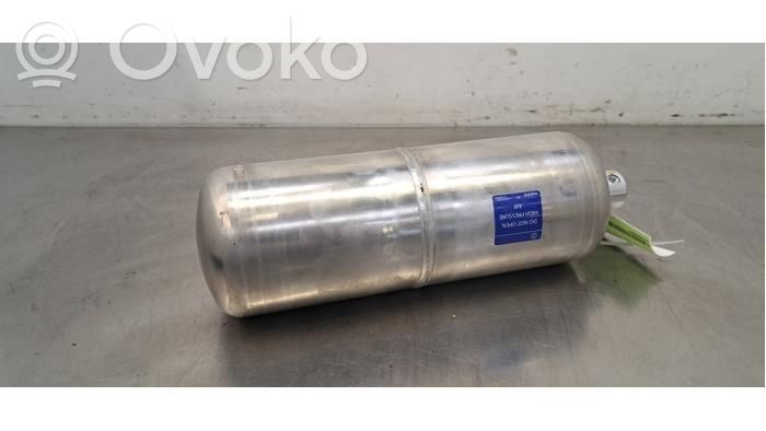 Tyhjiösäiliö   31360726,31360726