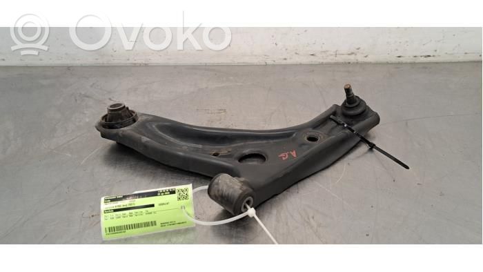Toyota Aygo AB40 Basculă față 
