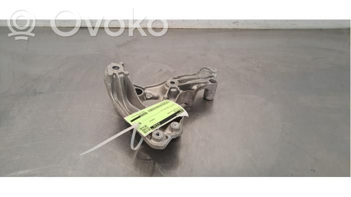 Engine mount bracket   648606762R,648606762R