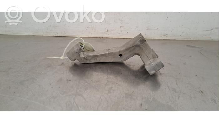 Opel Astra L Other engine bay part 