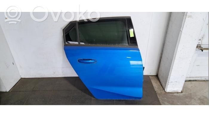 Opel Astra L Puerta trasera 