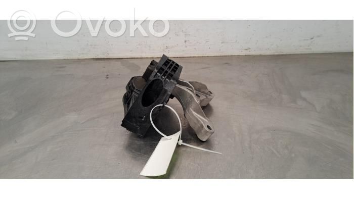 Citroen C4 II Engine mount bracket 