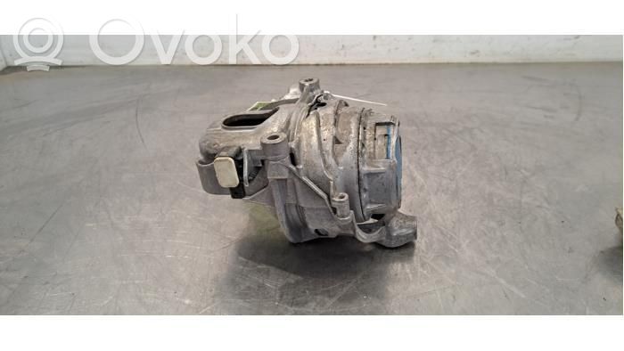 Audi A8 S8 D5 Wspornik / Mocowanie silnika 