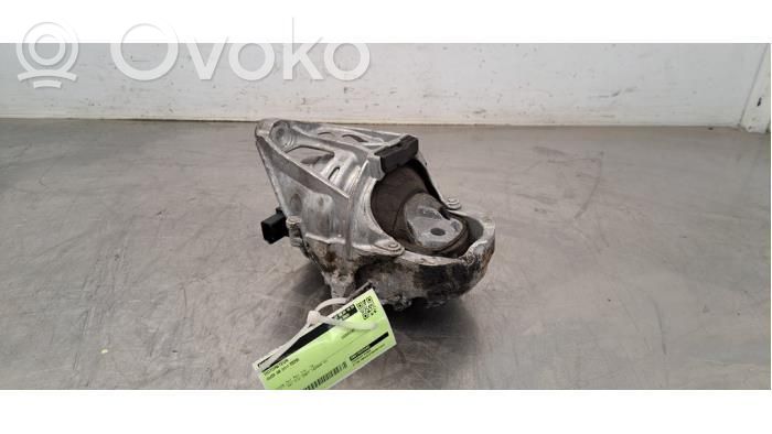 Audi A8 S8 D5 Engine mount bracket 