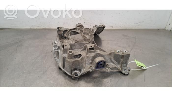 Audi A8 S8 D5 Gearbox mounting bracket 