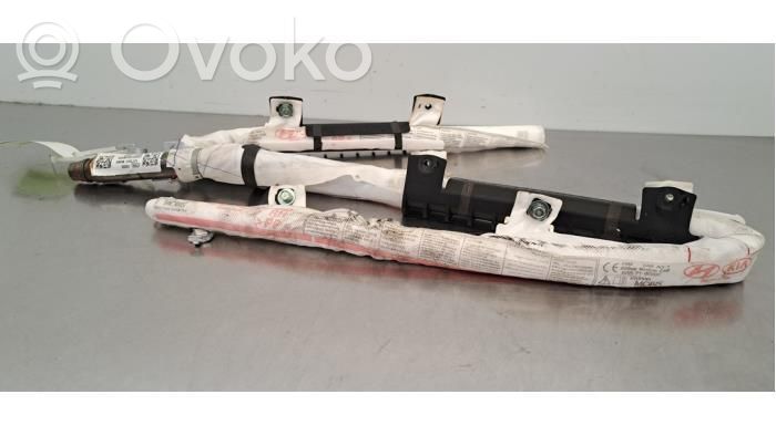 KIA Ceed Kattoturvatyyny 