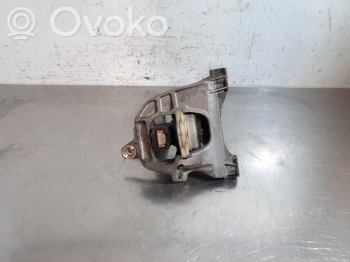 Peugeot Expert Engine mount bracket 