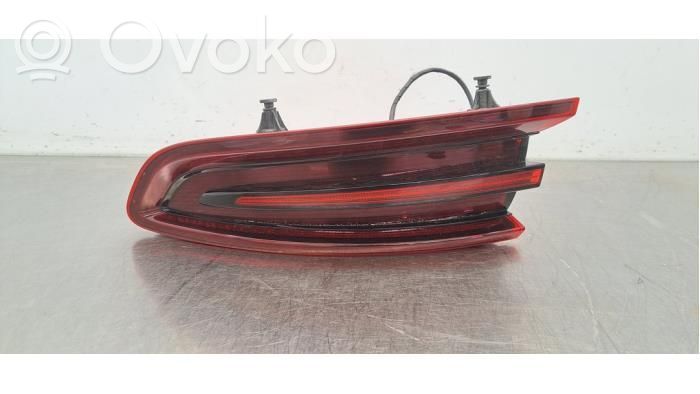 Takavalot   95B945096B,95B945096B,95B945096K,95B945096P