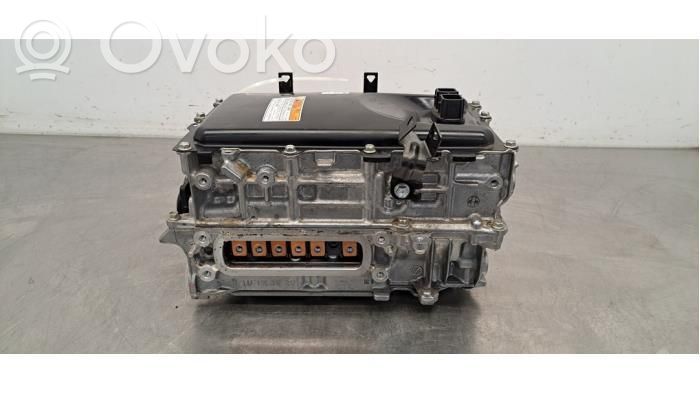 Toyota Yaris XP210 Convertor-inversor tensiune 