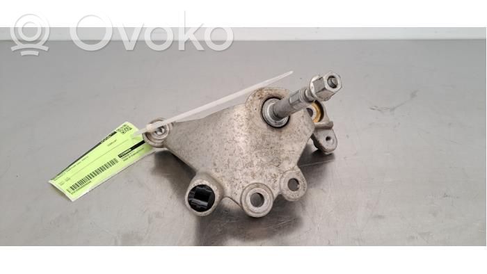 Renault Captur II Engine mount bracket 