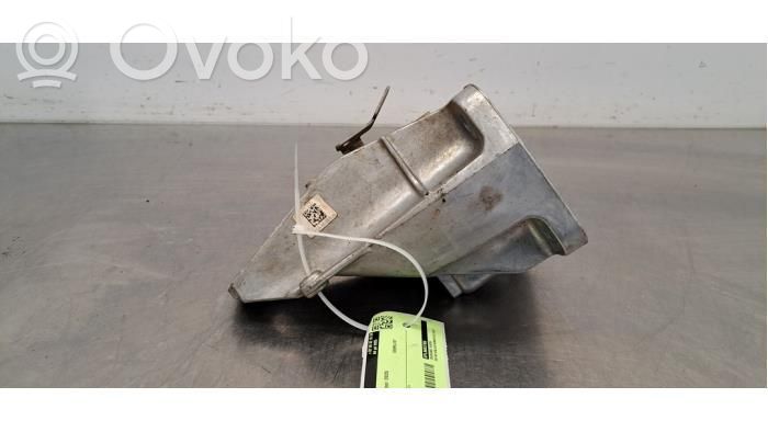 Engine mount bracket   KPLA6037BA,KPLA6037BA