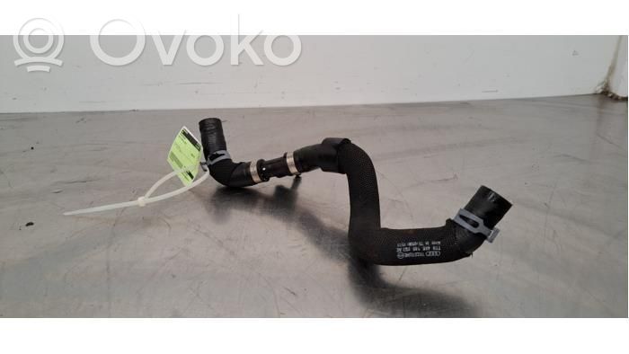 Audi e-tron Engine coolant pipe/hose 