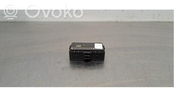 Land Rover Range Rover Velar Antena radiowa 