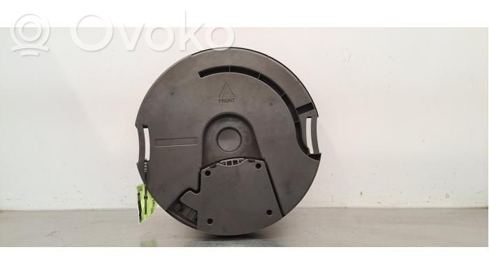Volkswagen Golf VIII Subwoofer