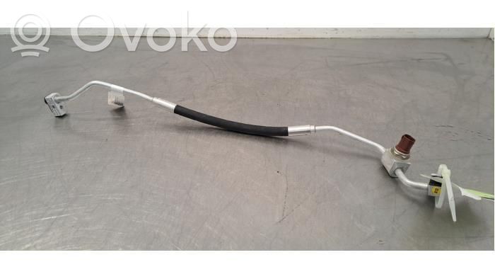 Audi Q4 e-tron Ilmastointilaitteen putki (A/C) 