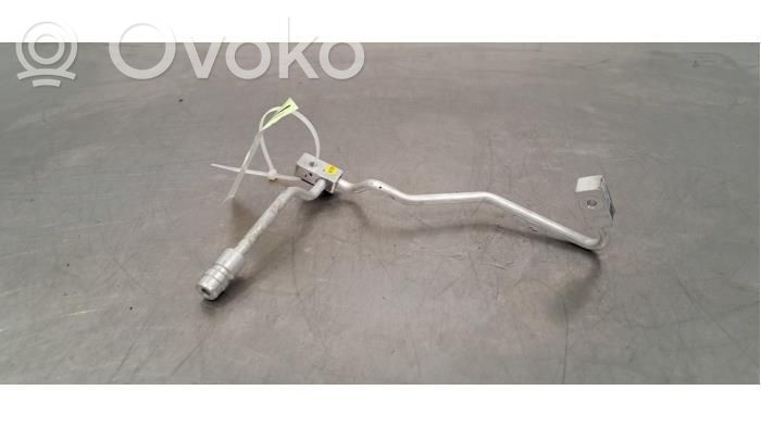 Ilmastointilaitteen putki (A/C)   1EE816531,1EE816531