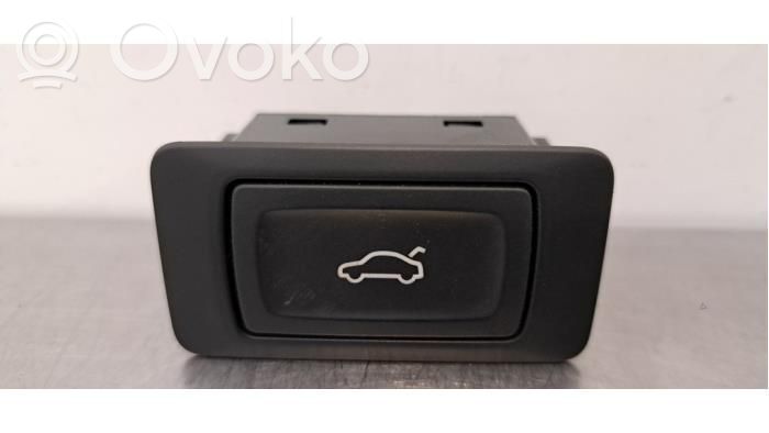 Audi Q3 F3 Interruptor de apertura del maletero/compartimento de carga 