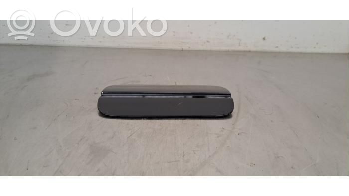 Audi A4 S4 B9 8W Klapka wlewu paliwa