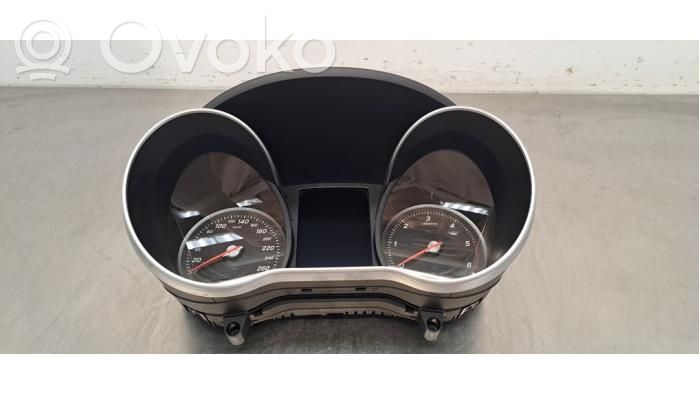 Mercedes-Benz C W205 Tachimetro (quadro strumenti)