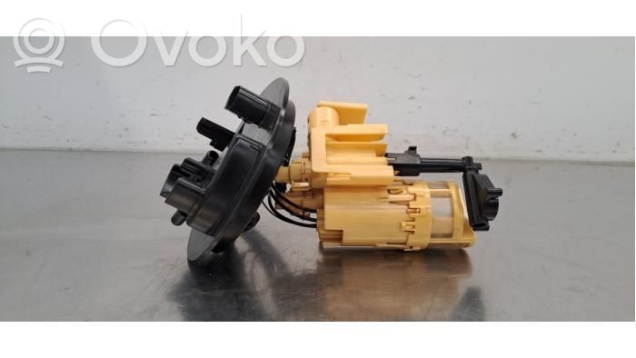 Bomba interna de combustible   A2054701694,A2054701694