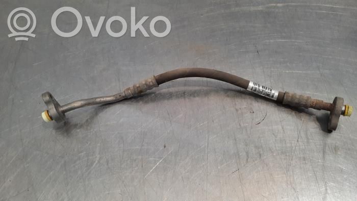 Ilmastointilaitteen putki (A/C)   31404746