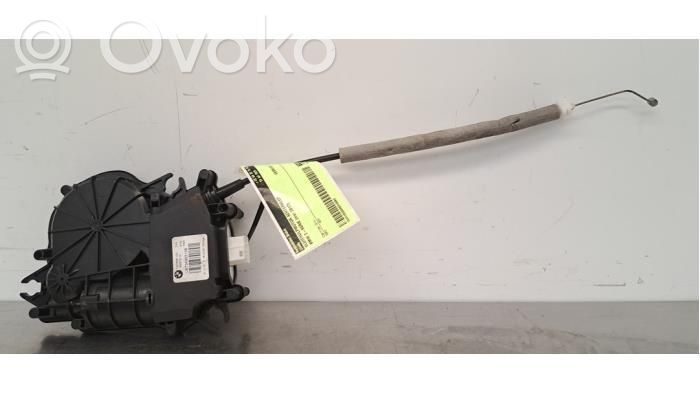 BMW 2 F46 Siłownik elektryczny podnoszenia klapy tylnej / bagażnika 